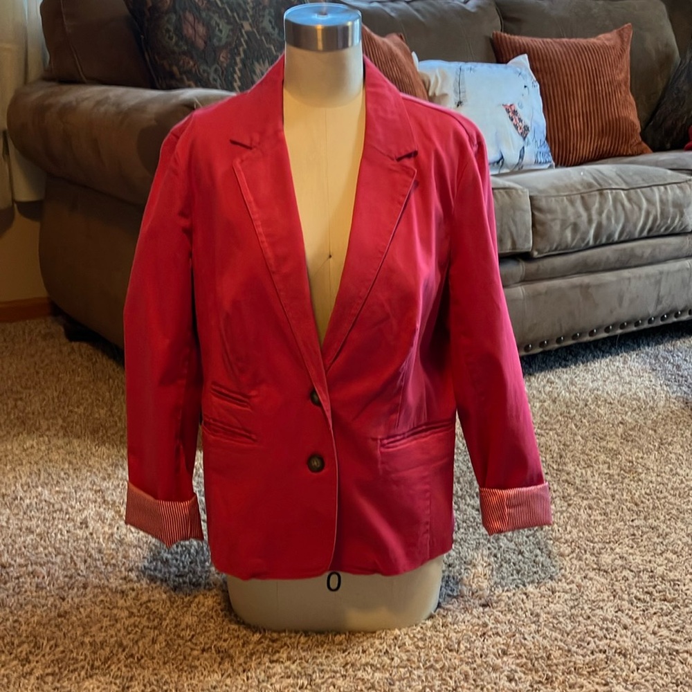 Croft and Barrow salmon colored blazer